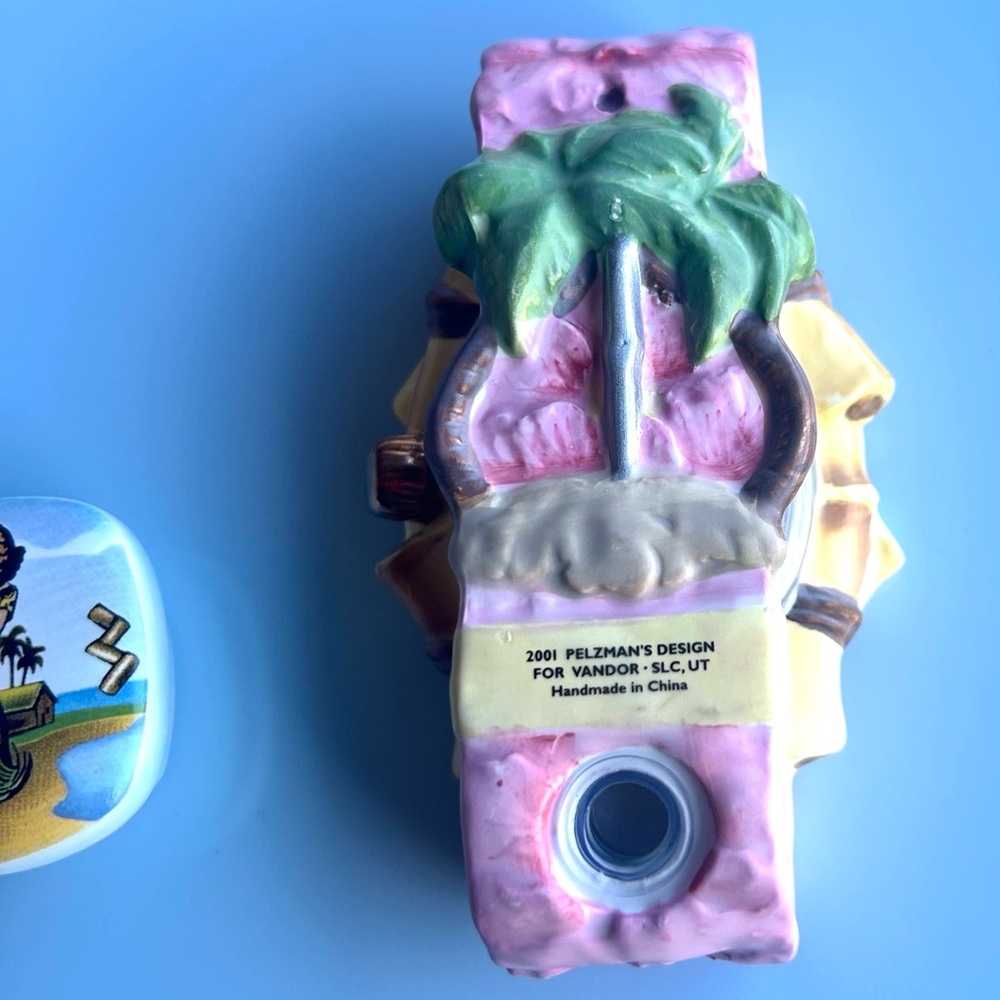 Vintage Vandor Pelzman designs wristwatch salt & pepper shakers 🧂🧂 - Picture 4 of 6